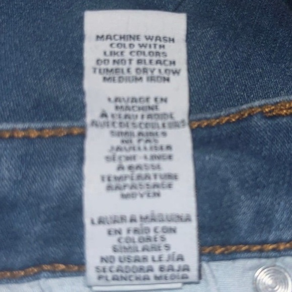 Celebrity Pink Women’s Distressed Skinny Jeans Size 9/29 Medium Wash - Picture 6 of 6